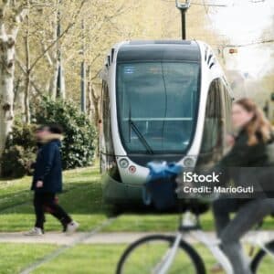 Tri des véhicules, dans l'eau, dans l'air, sur la route ?